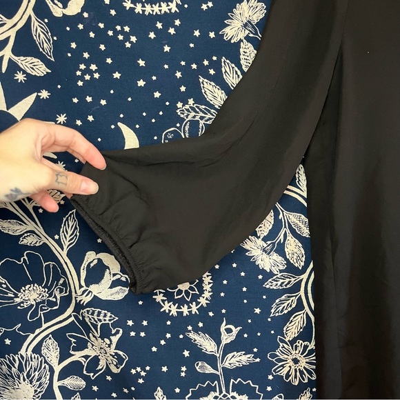 Blouse - Picture 4 of 6